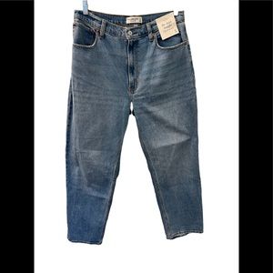 NWT Abercrombie & Fitch Curve Love Ankle Straight Ultra High Rise size 31/12R